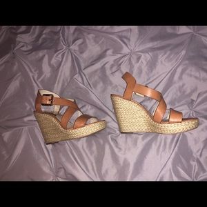Michael Kors Celia Wedge size 10